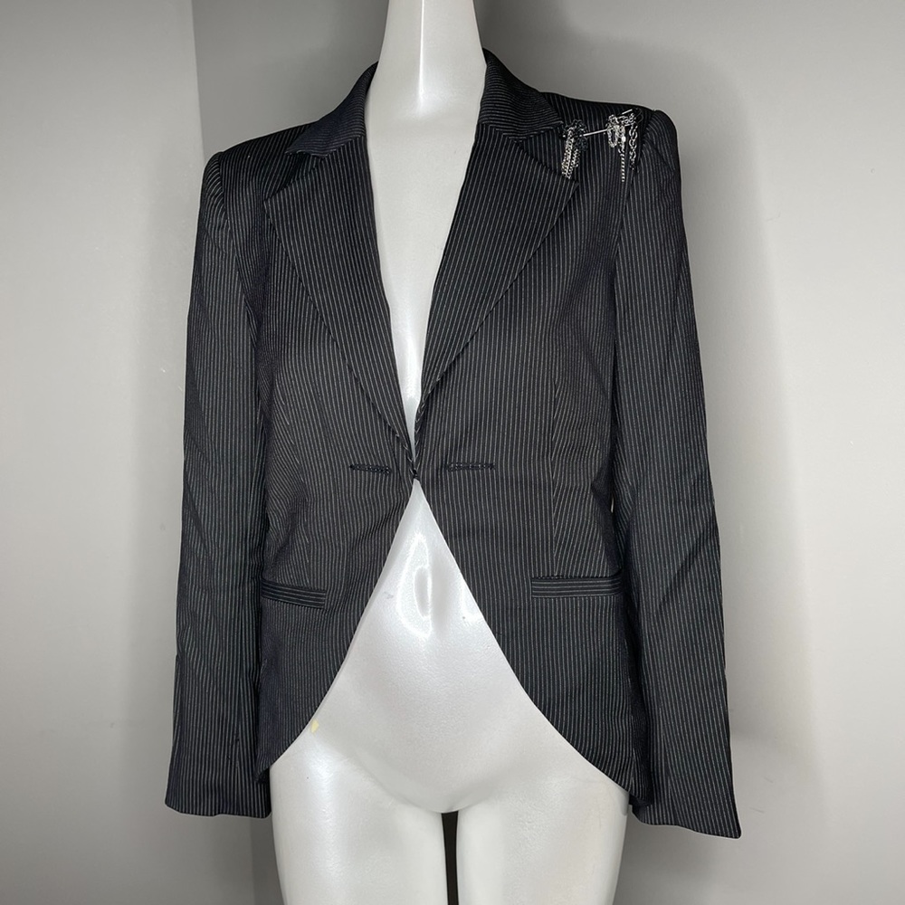 NWT Alice and Olivia pinstripe blazer